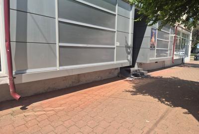 Spațiu comercial, de 80 mp, în Central
