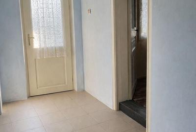 Casă cu 3 camere în Exterior Vest