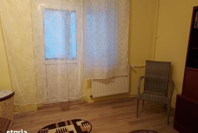 Apartament cu 3 camere decomandat în Obcini