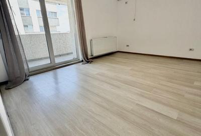 Apartament cu 3 camere în Militari