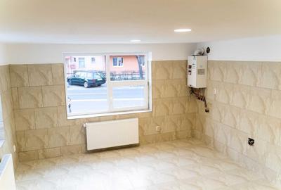 Apartament cu 4 camere decomandat în Noua - 1