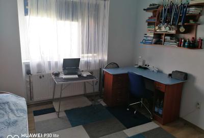 Casă cu 3 camere în Central - 1