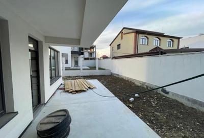 Duplex cu 4 camere cu Canalizare în Palazu Mare - 34