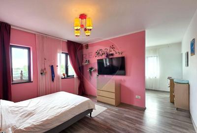 Casă cu 7 camere cu Teren 3200 Mp în Merei - 16