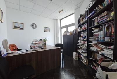 Spațiu comercial, de 200 mp, în Gara - 8