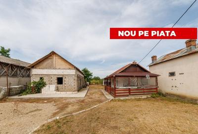 Casă individuală cu 1 camere cu Canalizare în Lunca Corbului