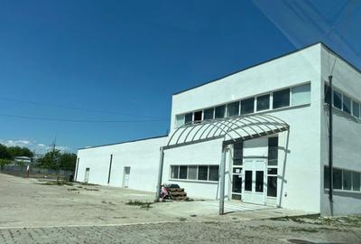 Spațiu comercial, de 1,000 mp, în Nord - 2