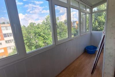 Apartament cu 3 camere decomandat în Micro 39