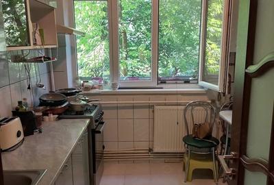Apartament cu 3 camere semidecomandat în Drumul Taberei - 4