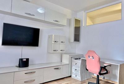 Apartament cu 2 camere decomandat în Exterior Vest