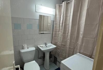 Garsonieră decomandată în Lipovei