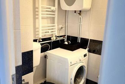 Garsonieră decomandată în Muncii