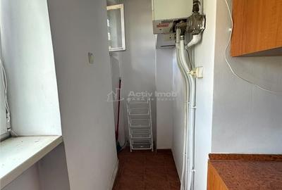 Apartament cu 3 camere semidecomandat în Luncă