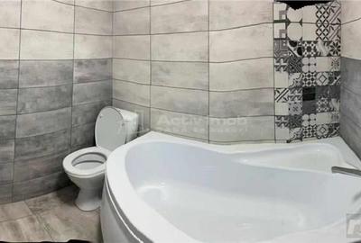 Casă cu 12 camere cu Teren 1000 Mp în Români - 2