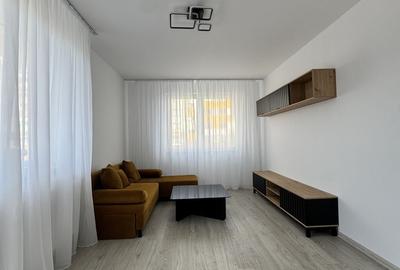 Apartament cu 3 camere în Tractorul