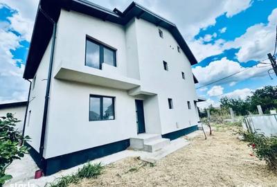 Casă cu 3 camere cu Teren 250 Mp în Clinceni - 2