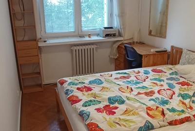 Apartament cu 3 camere decomandat în Dorobanți