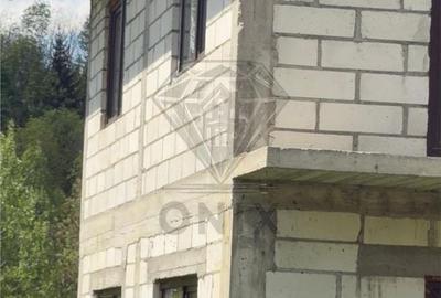 Casă cu 4 camere în Secăria - 8