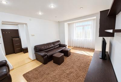 Apartament cu 2 camere semidecomandat, mobilat în Craiovei