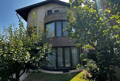 Casă cu 4 camere cu Canalizare în Nord