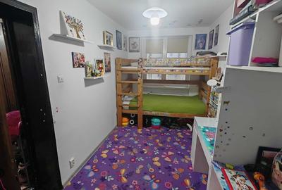 Apartament cu 3 camere semidecomandat în Central - 6