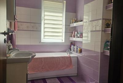 Apartament cu 2 camere decomandat în Șcheia