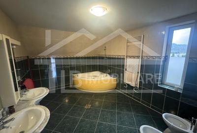 Casă cu 6 camere cu Canalizare în Tudor - 25