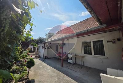 Casă cu 3 camere cu Teren 378 Mp în Central
