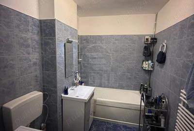 Apartament cu 2 camere semidecomandat în Florești