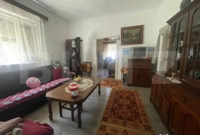 Casă cu 5 camere cu Teren 664 Mp în Central - 4