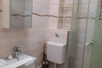 Garsonieră decomandată în UMT