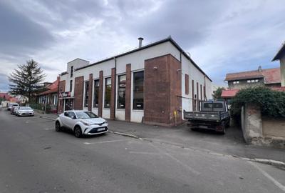 Spațiu comercial, de 1,200 mp, în Central - 2