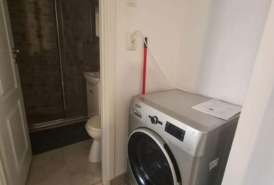Apartament cu 2 camere decomandat în Tractorul - 8
