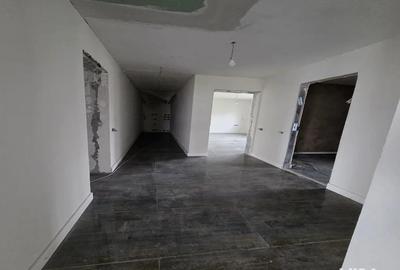 Casă cu 4 camere cu Teren 1700 Mp în Școlilor - 12