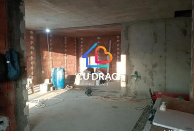 Casă individuală cu 4 camere cu Canalizare în Central - 5