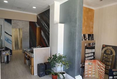 Spațiu comercial, de 64 mp, în Central
