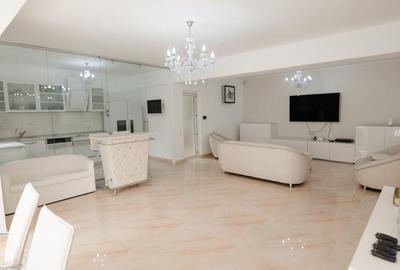 Casă cu 4 camere cu Teren 280 Mp în Central