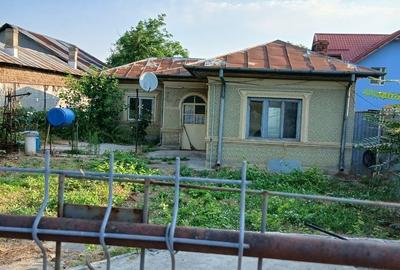 Casă cu 4 camere în Glina - 1