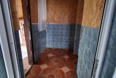Casă cu 2 camere cu Teren 909 Mp în Central