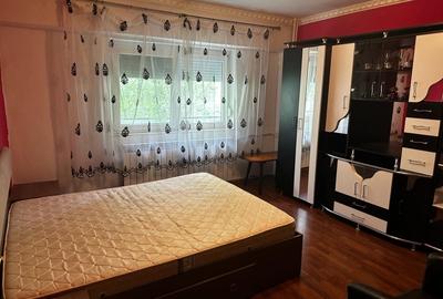 Garsonieră decomandată în Rogerius - 1