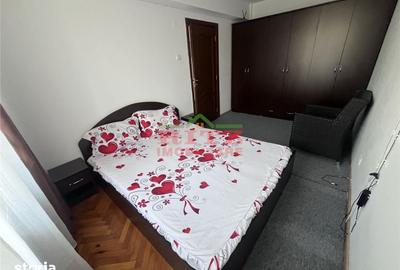 Apartament cu 3 camere semidecomandat în Central - 9