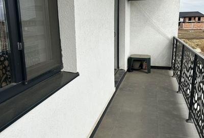 Apartament cu 2 camere decomandat în Dobroești - 2