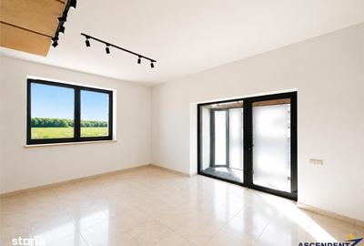 Casă cu 4 camere decomandat în Ultracentral