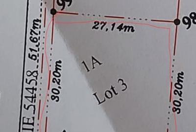 Teren de 811 mp, în Almaș - 1