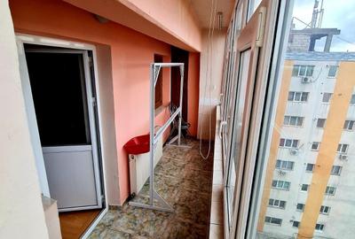Apartament cu 3 camere decomandat în Nicolina - 2