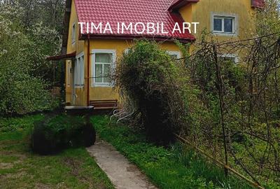 Casă individuală cu 3 camere cu Teren 1500 Mp în Central