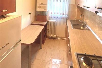 Apartament cu 3 camere semidecomandat, mobilat în Alexandru cel Bun - 2