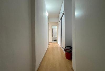 Apartament cu 3 camere decomandat în Decebal - 4
