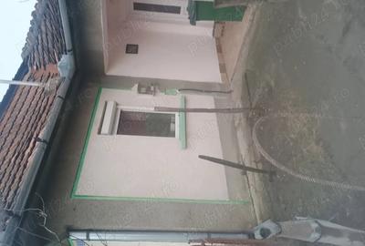 Casă cu Teren 2400 Mp în Dobra