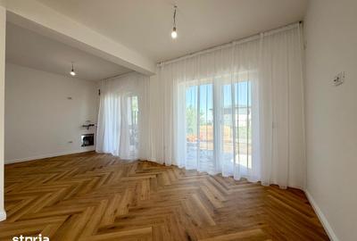 Casă cu 4 camere decomandat cu Teren 300 Mp în Bucium